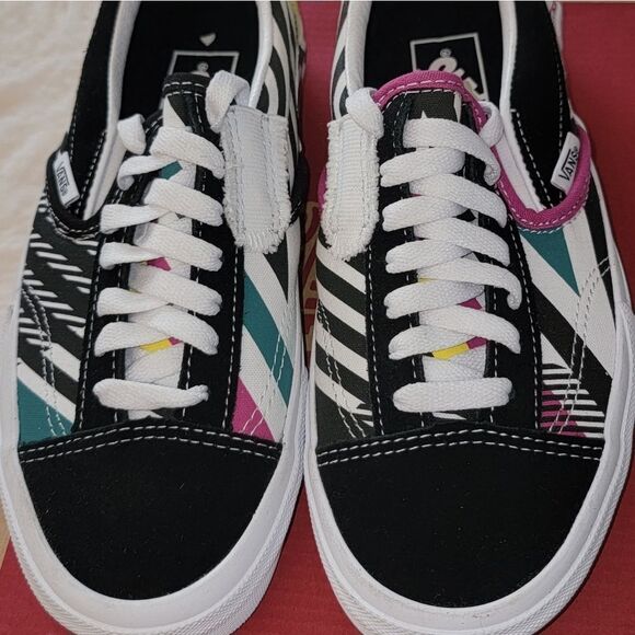 Vans Slip On Cap 'Juxtapoze Pack' Multicolor Sneaker Shoes Size Women 7 Men 5.5 - Picture 14 of 15